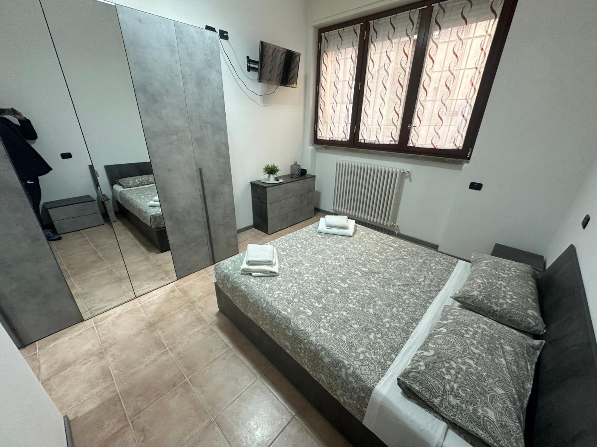 B&B Black&White And Apartments Cantu Ngoại thất bức ảnh